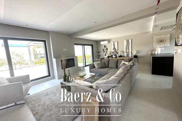 photo 6 Istria, Pomer: Exclusive Modern Villa 400 m² with Pool and Sea View, 400m from Coast