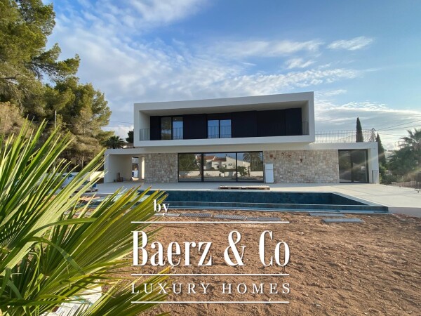 photo 1 Beautiful luxury home in Calpe