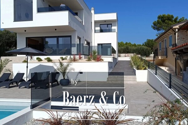 photo 3 Medulin, Pomer - beautiful villa with wellness 195 m² with sea view - 150 m from the sea