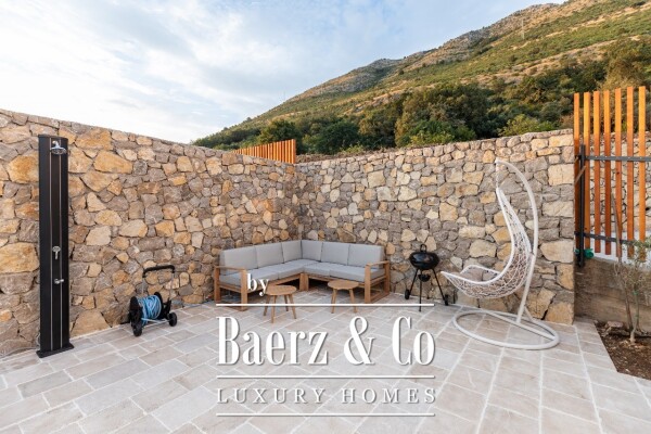 photo 9 Luxury Villa with Seaview in Budva