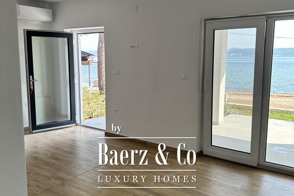 photo 7 Pašman, Neviđane, modern house in a new building with four separate apartments, first row by the...