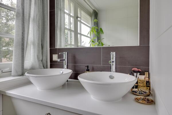 photo 21 Dr. P.J.H. Cuypersplein 45