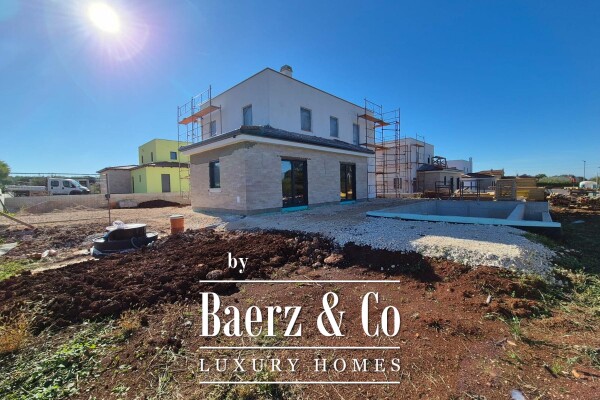 photo 1 Istria, Poreč, beautiful house with stone details