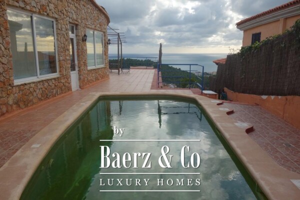 photo 10 Splendid architect-designed house of 347m   with swimming pool and panoramic view