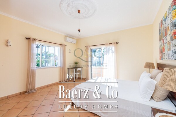 photo 17 Beautiful luxury home in Almancil, Almancil