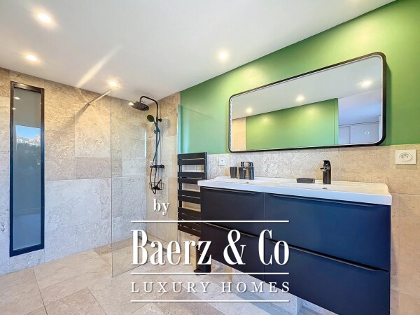 photo 15 Charming villa (2 lots) with breathtaking view