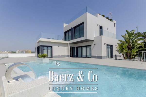 photo 1 Beautiful luxury home in Orihuela Costa