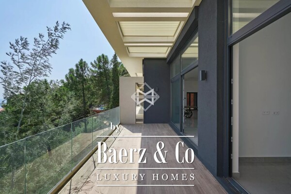 photo 3 New ultra-contemporary with exceptional panoramic sea view