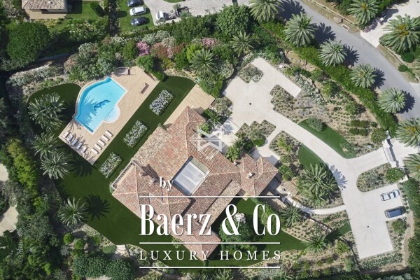 photo 3 Parks of St Tropez - Beautiful bastide – Large volumes