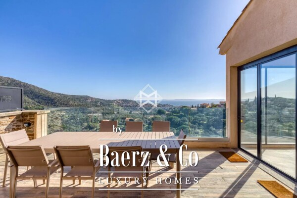 photo 3 Charming renovated Villa with sea View