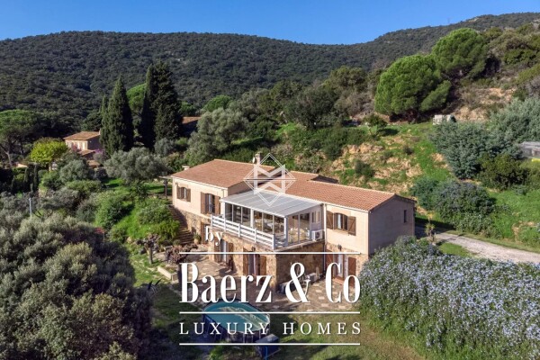 photo 13 Villa in Harmony with Nature - Le Lavandou