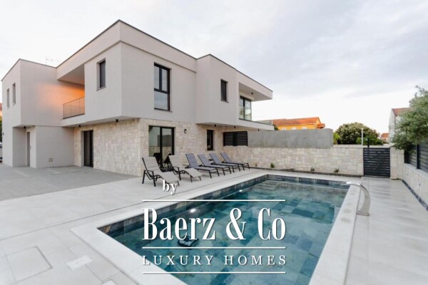 photo 1 Mandre – New Luxury Villa with Pool and Sea View