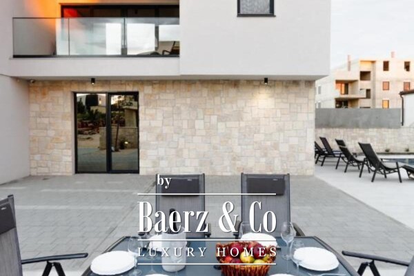 photo 4 Mandre – New Luxury Villa with Pool and Sea View