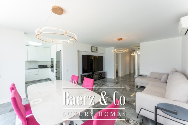 photo 2 Elegant bungalow in prestigious area.