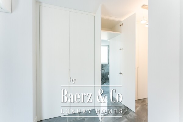 photo 16 Elegant bungalow in prestigious area.