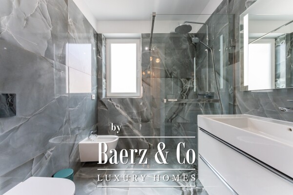 photo 22 Elegant bungalow in prestigious area.