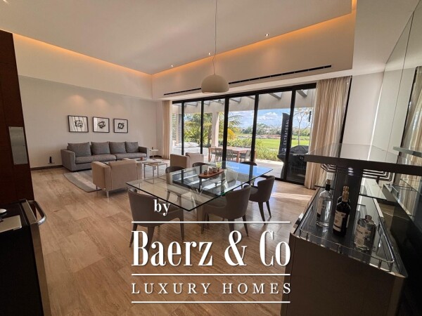 photo 11 Country Club 