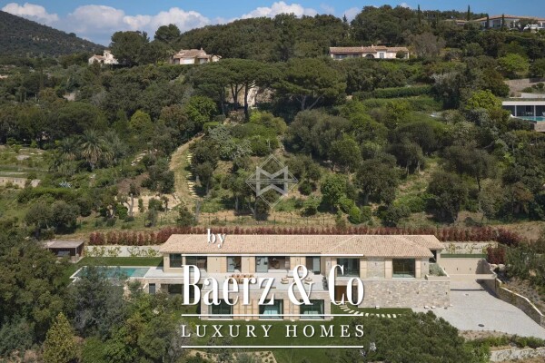 photo 4 Superb contemporary villa with panoramic sea view