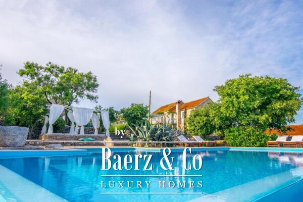 photo 5 Island of Hvar, a unique property in an exceptional location