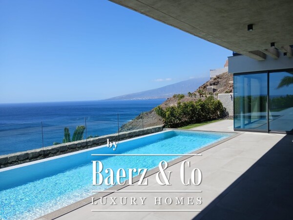 photo 1 Exclusive Luxury Villa with Panoramic Sea Views in Acorán – Santa Cruz de Tenerife