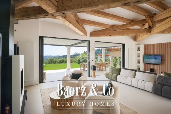 photo 8 Property surrounded by nature on the heights of La Croix-Valmer