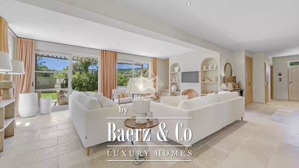 photo 5 Between the beaches and the village of Ramatuelle