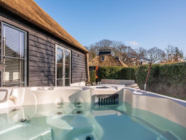 photo 4 Burgemeester Peecklaan 8 001