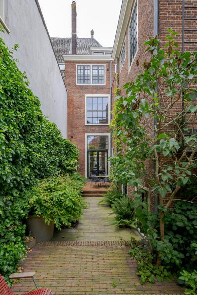 photo 62 Rapenburg 45