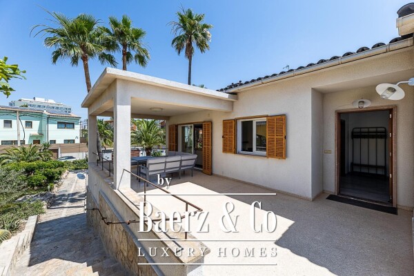 photo 9 Exclusive Villa with Vacation License in Arenal area, Palma