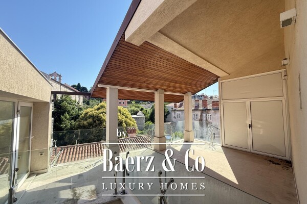 photo 2 Pula, Center- Housing Complex with two quality apartments and cafe bar, 272.02 m²