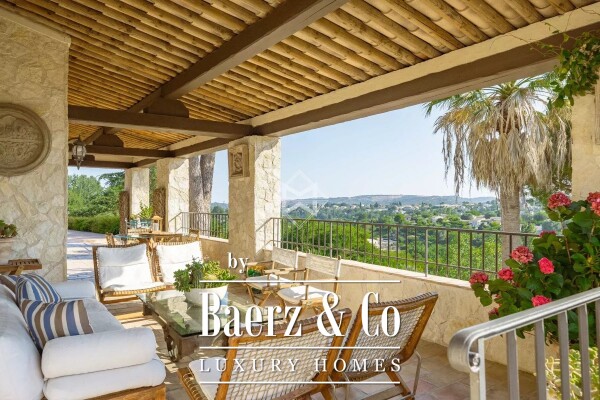 photo 4 Charming Provençal villa with pool and tennis court