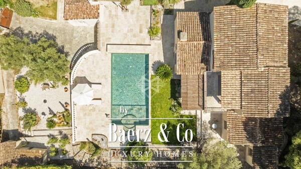 photo 2 Gassin: Provençal Villa with Pool, Independent Studio, and Open Views