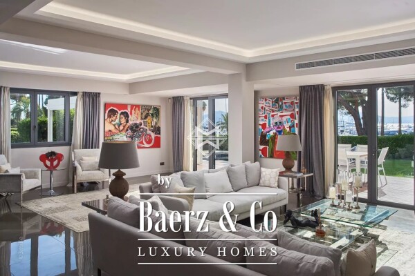 photo 5 Cannes Croisette - Rare Villa on the Croisette