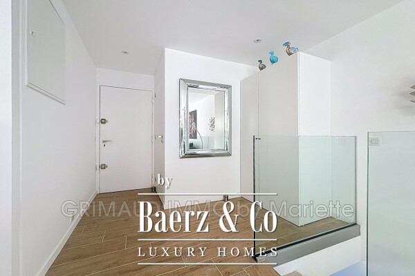 photo 5 5 minutes from Place des Lices – 4-room Apartment with Garde