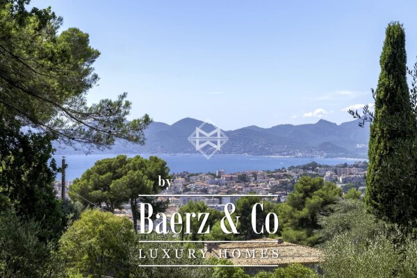 photo 1 Unique – Plot with permit for a superb villa with sea view.