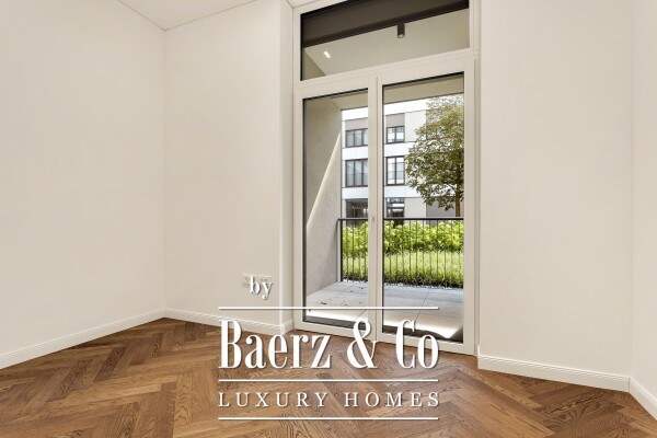 photo 6 Luxury Living in a Ground-Floor 5-Room Apartment at Ljubljana