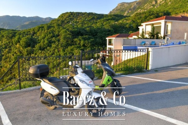 photo 24 Furnished Apartment in a Complex with a Pool in Sveti Stefan