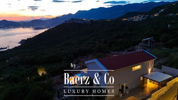 photo 8 Villa in Sveti Stefan with a Pool and a Panoramic Sea View