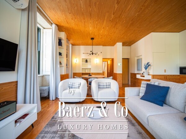 photo 2 Fully Renovated & Exclusive building