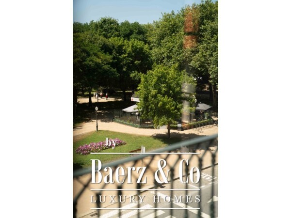 photo 15 Fully Renovated & Exclusive building