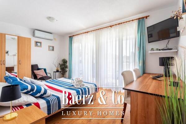 photo 22 Čiovo, Okrug Gornji,  4-apartment house with an outdoor kitchen, third row from the sea