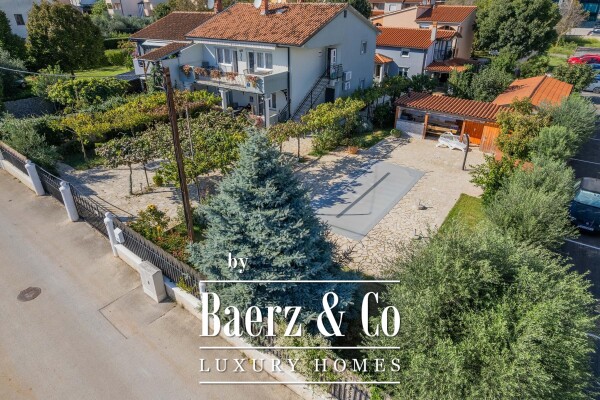 photo 6 Istria, Pula, two houses with a swimming pool on a spacious plot