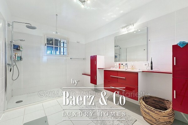 photo 22 sea view house, secure estate