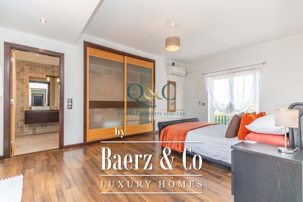 photo 11 Beautiful luxury home in Quarteira, Quarteira