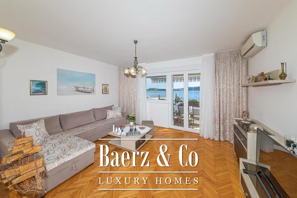 photo 2 Kaštel Sućurac, beautiful house with swimming pool in the first row to the sea