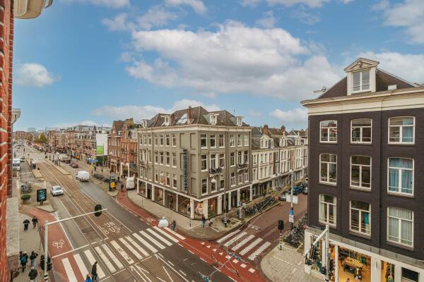 photo 10 Van Baerlestraat 17 3