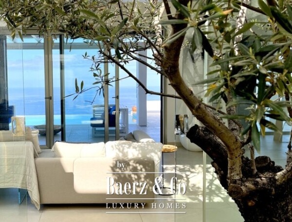 photo 2 Mediterranean style villa in Tenerife