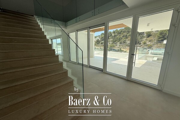 photo 3 Sevid - newly built luxury villa with pool, first row to the sea