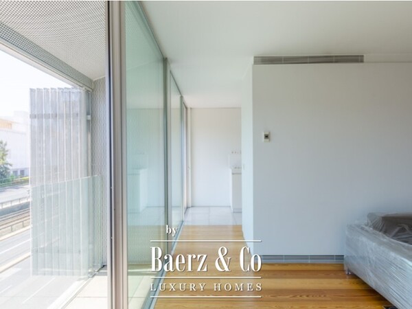 photo 29 One Bedroom apartments plus 1 on Av. July 24 in a building with signature of Arq. Aires Mateus