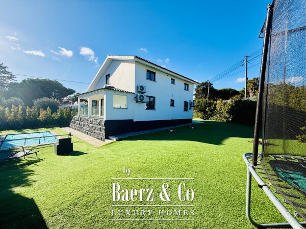 photo 1 4 bedroom house with heated swiming pool garden and garage in Sintra